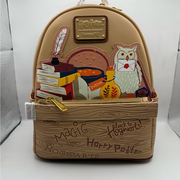 Loungefly Handbags - Loungefly Harry Potter Hogwarts Backpack with Gold Accents NWT